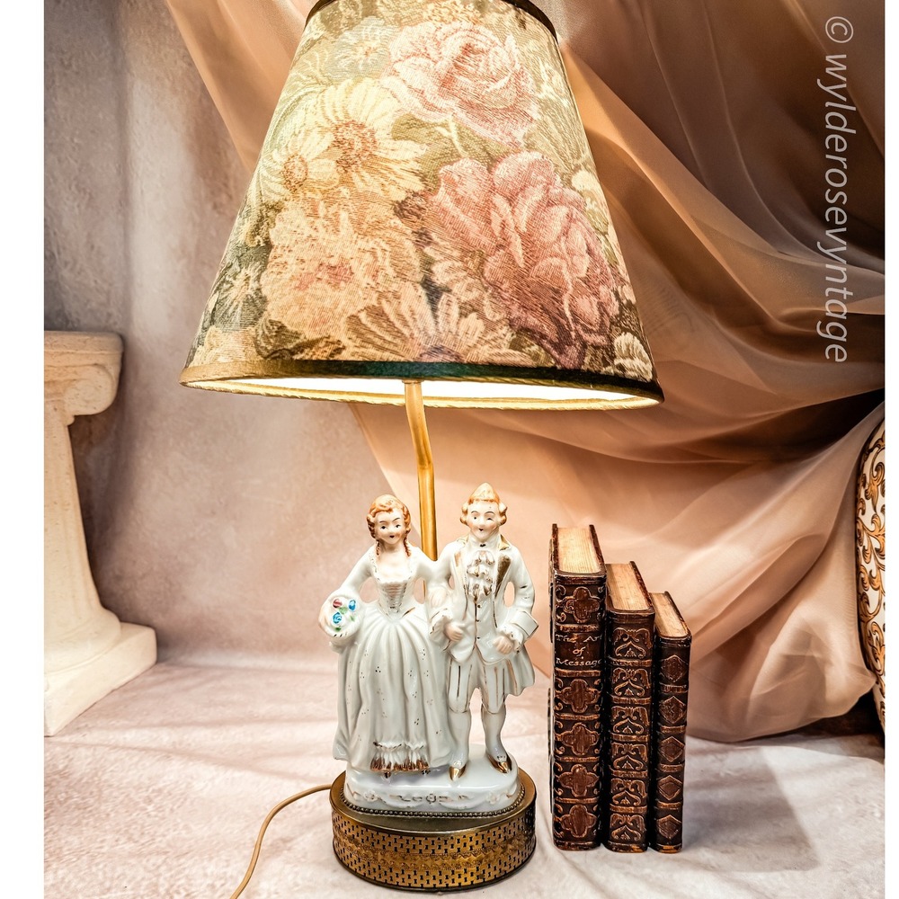 Porcelain Courting Couple Lamp